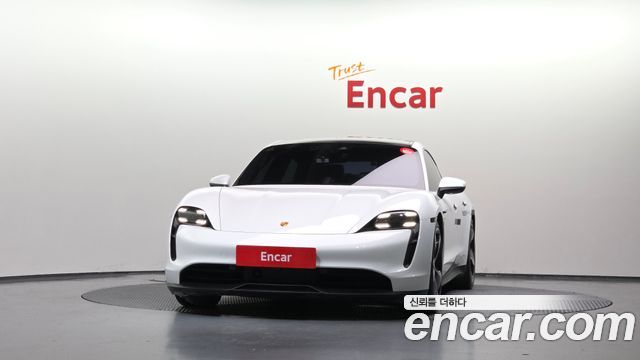 Porsche Taycan 2021 — photo 3