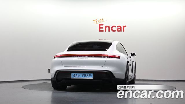Porsche Taycan 2021 — photo 4