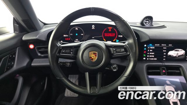 Porsche Taycan 2021 — photo 13