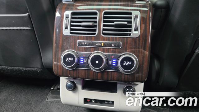 Land Rover Range Rover 2015 — photo 18