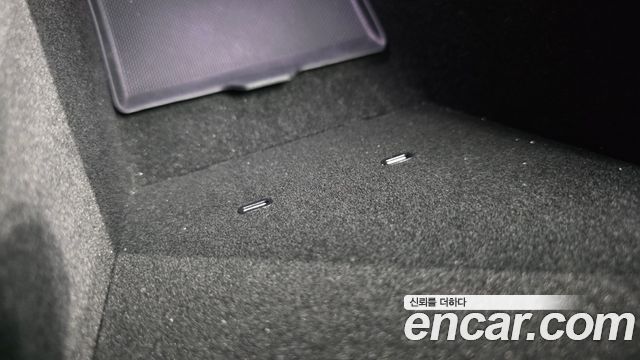 Tesla Model Y 2024 — photo 15