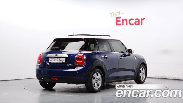 Mini Cooper 2015 — photo 2