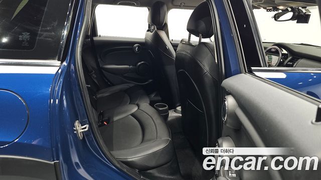 Mini Cooper 2015 — photo 11