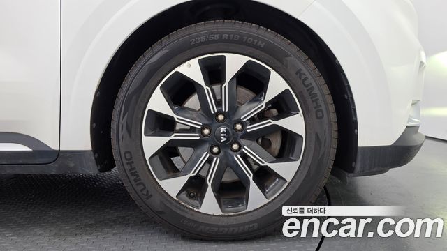 Kia Canival 2021 — photo 5