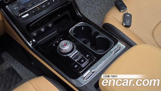 Kia Canival 2021 — photo 12