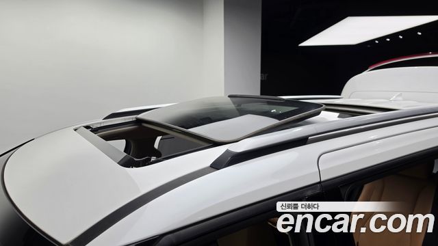 Kia Canival 2021 — photo 22