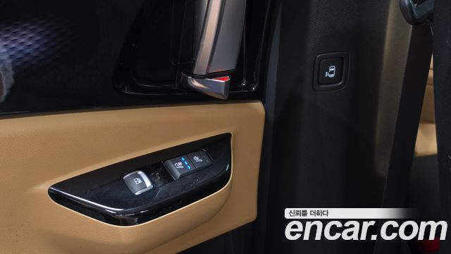 Kia Canival 2021 — photo 26