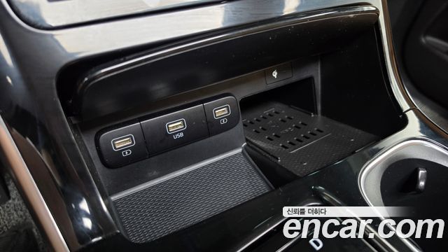 Kia Canival 2021 — photo 27