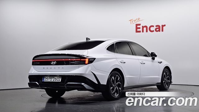 Hyundai Sonata 2025 — photo 2