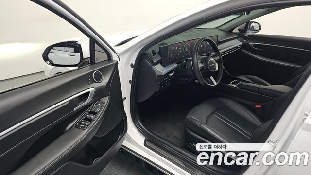 Hyundai Sonata 2025 — photo 13