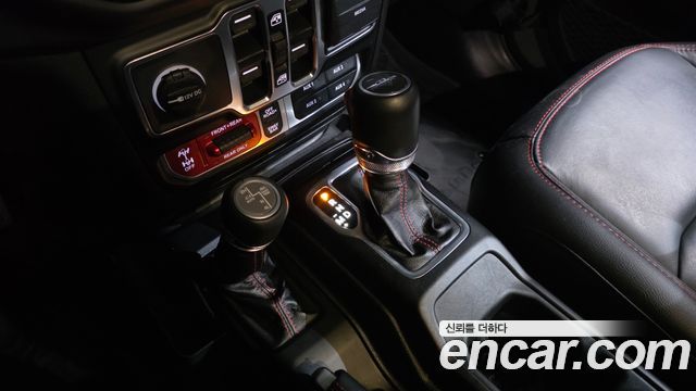 Jeep Gladiator 2023 — photo 12