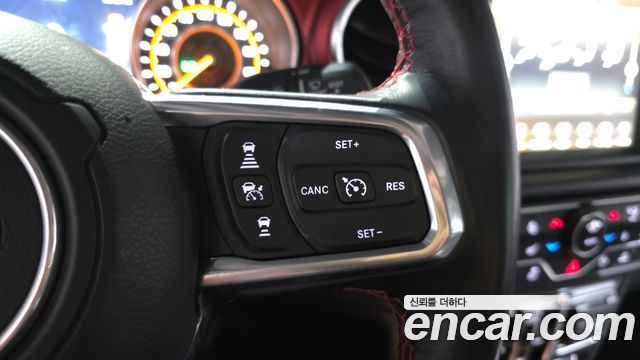 Jeep Gladiator 2023 — photo 23