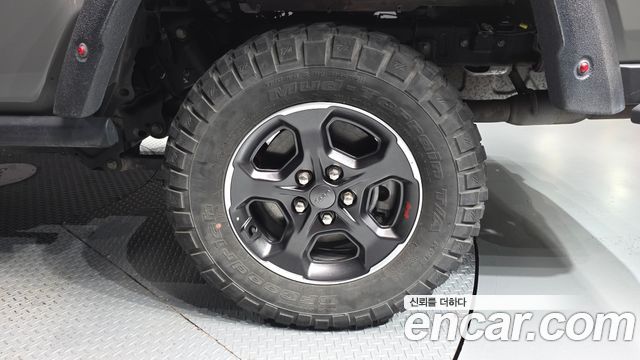 Jeep Gladiator 2023 — photo 7