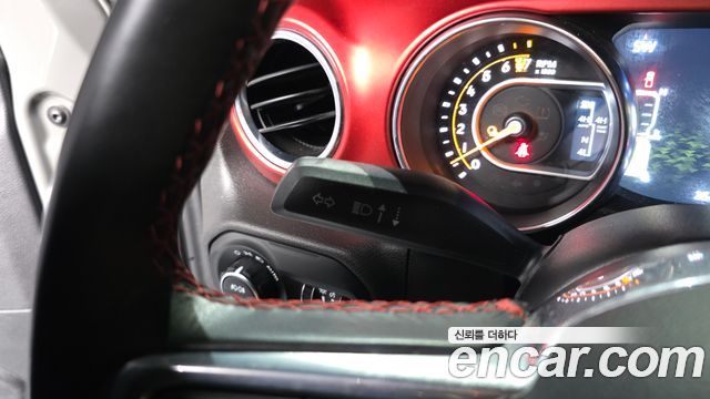 Jeep Gladiator 2023 — photo 29