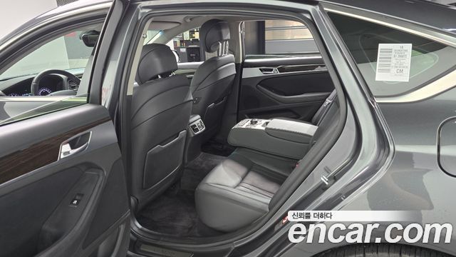 Genesis G80 2018 — photo 11