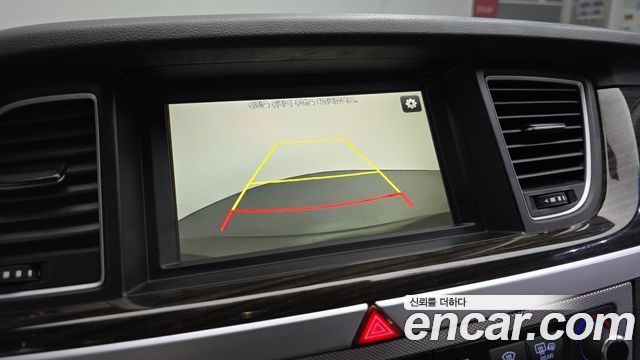 Genesis G80 2018 — photo 14
