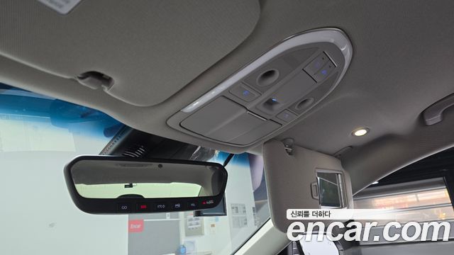 Genesis G80 2018 — photo 18
