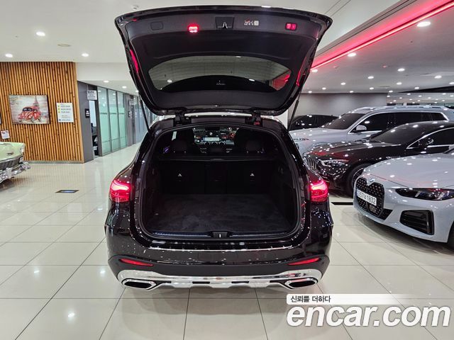 Mercedes-Benz GLC-Class 2024 — photo 18