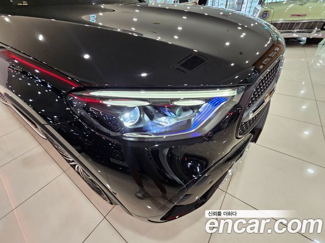 Mercedes-Benz GLC-Class 2024 — photo 19