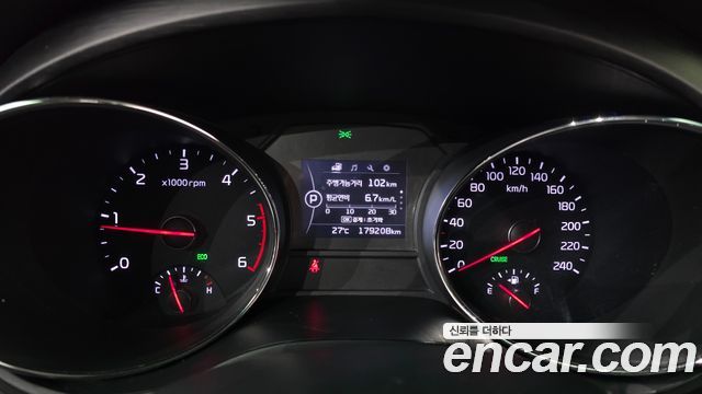Kia Canival 2018 — photo 8
