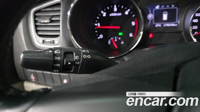 Kia Canival 2018 — photo 14