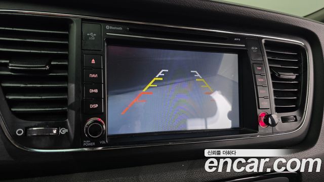 Kia Canival 2018 — photo 17