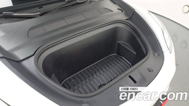 Tesla Model Y 2024 — photo 6