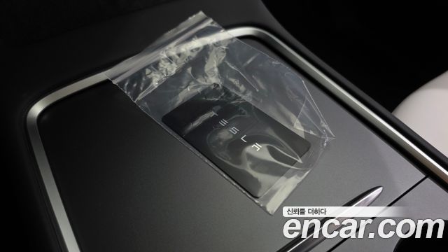 Tesla Model Y 2024 — photo 24