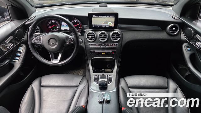 Mercedes-Benz GLC-Class 2019 — photo 10