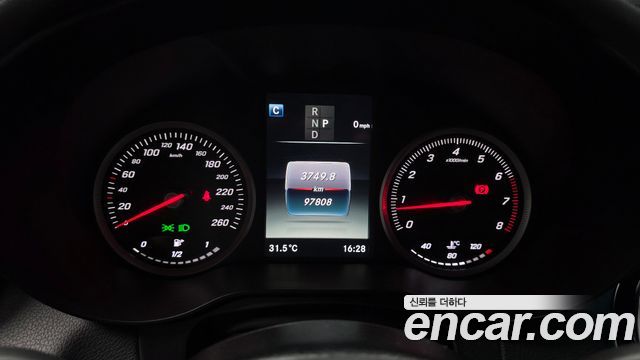 Mercedes-Benz GLC-Class 2019 — photo 11