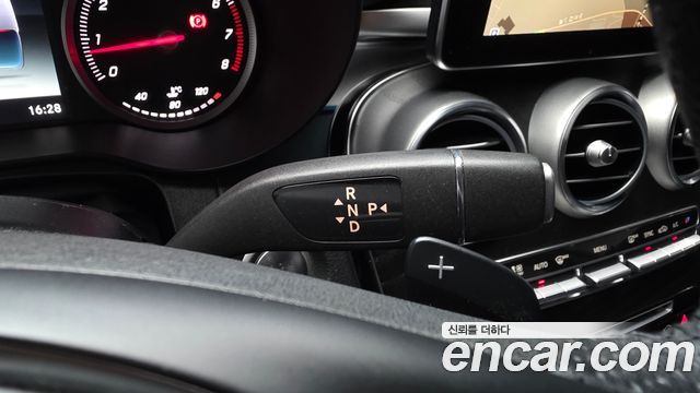 Mercedes-Benz GLC-Class 2019 — photo 12