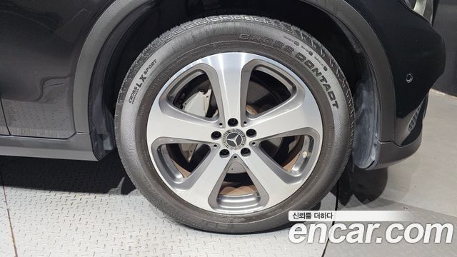 Mercedes-Benz GLC-Class 2019 — photo 7