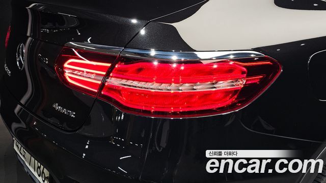 Mercedes-Benz GLC-Class 2019 — photo 9