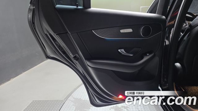 Mercedes-Benz GLC-Class 2019 — photo 15