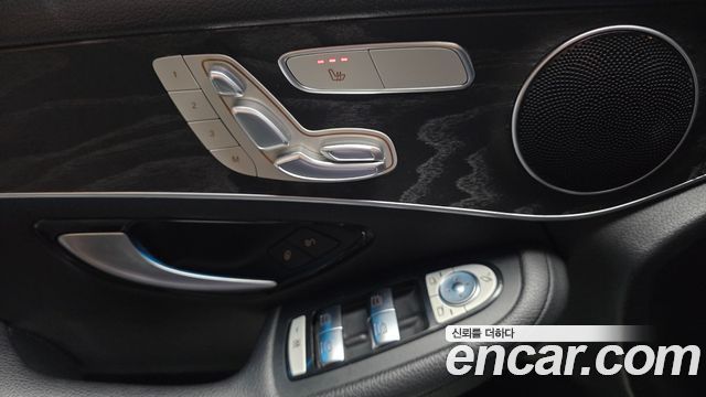 Mercedes-Benz GLC-Class 2019 — photo 23