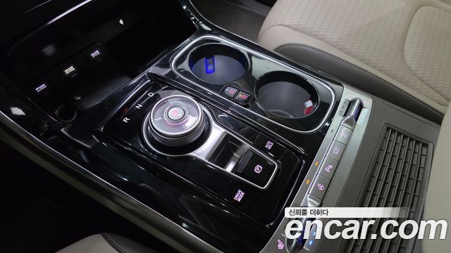 Kia Canival 2022 — photo 9