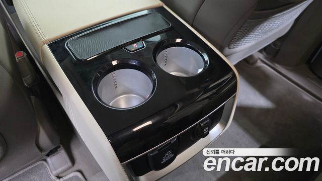 Kia Canival 2022 — photo 18