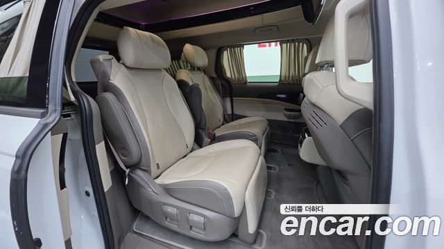 Kia Canival 2022 — photo 19