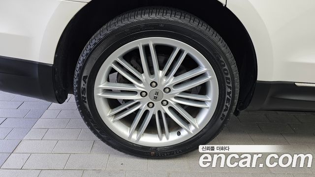 Lincoln MKT 2014 — photo 5