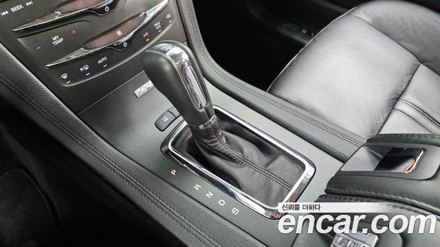 Lincoln MKT 2014 — photo 9