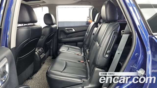 Nissan Pathfinder 2017 — photo 16