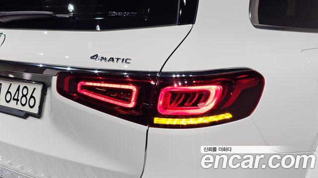 Mercedes-Benz GLS-Class 2022 — photo 9