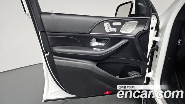 Mercedes-Benz GLS-Class 2022 — photo 14