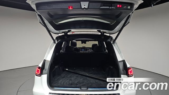 Mercedes-Benz GLS-Class 2022 — photo 37