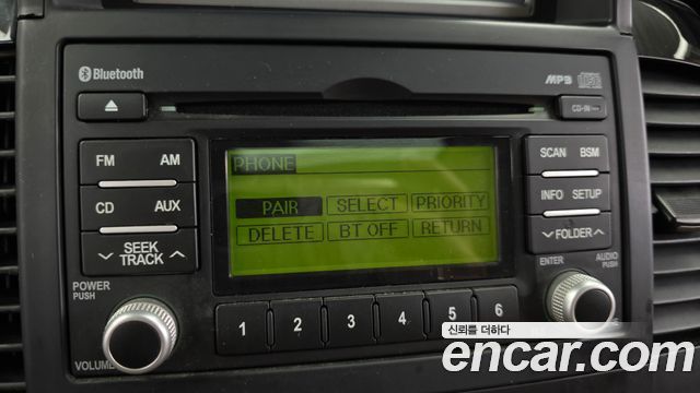 Kia Canival 2012 — photo 21