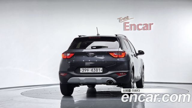 Kia Stonic 2018 — photo 4