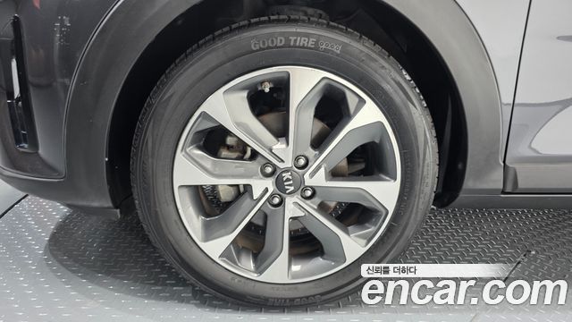 Kia Stonic 2018 — photo 5