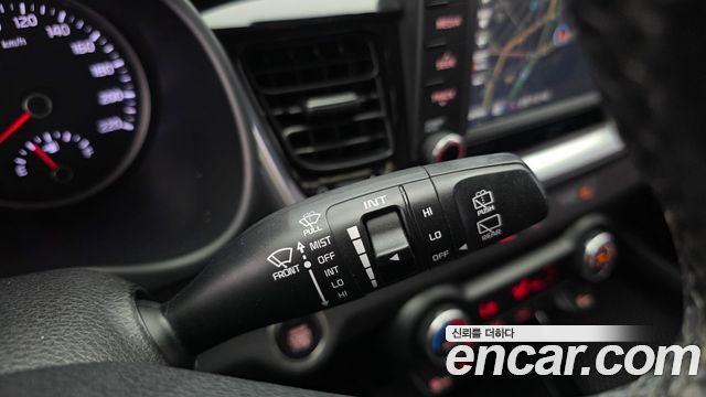 Kia Stonic 2018 — photo 26