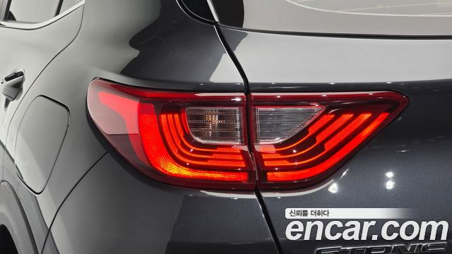 Kia Stonic 2018 — photo 9