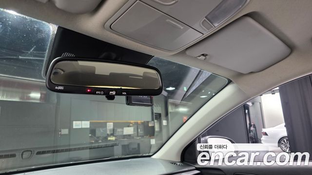 Kia Stonic 2018 — photo 31